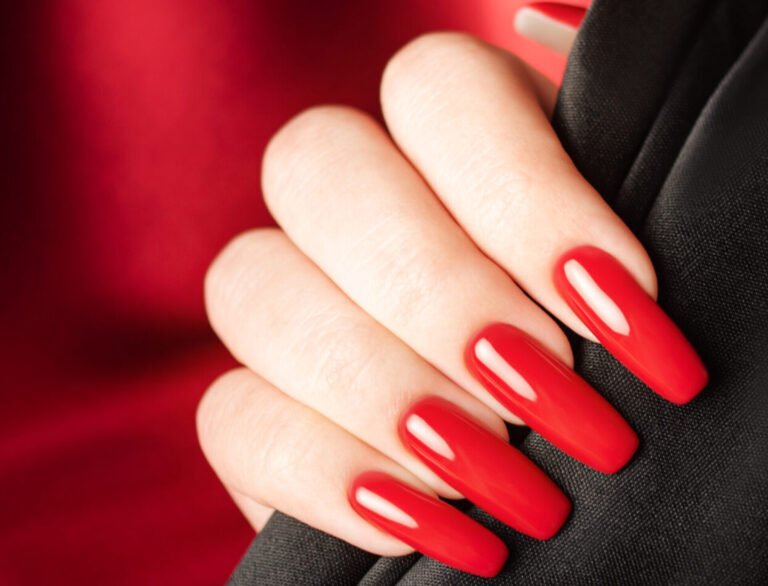 Red Nails Design